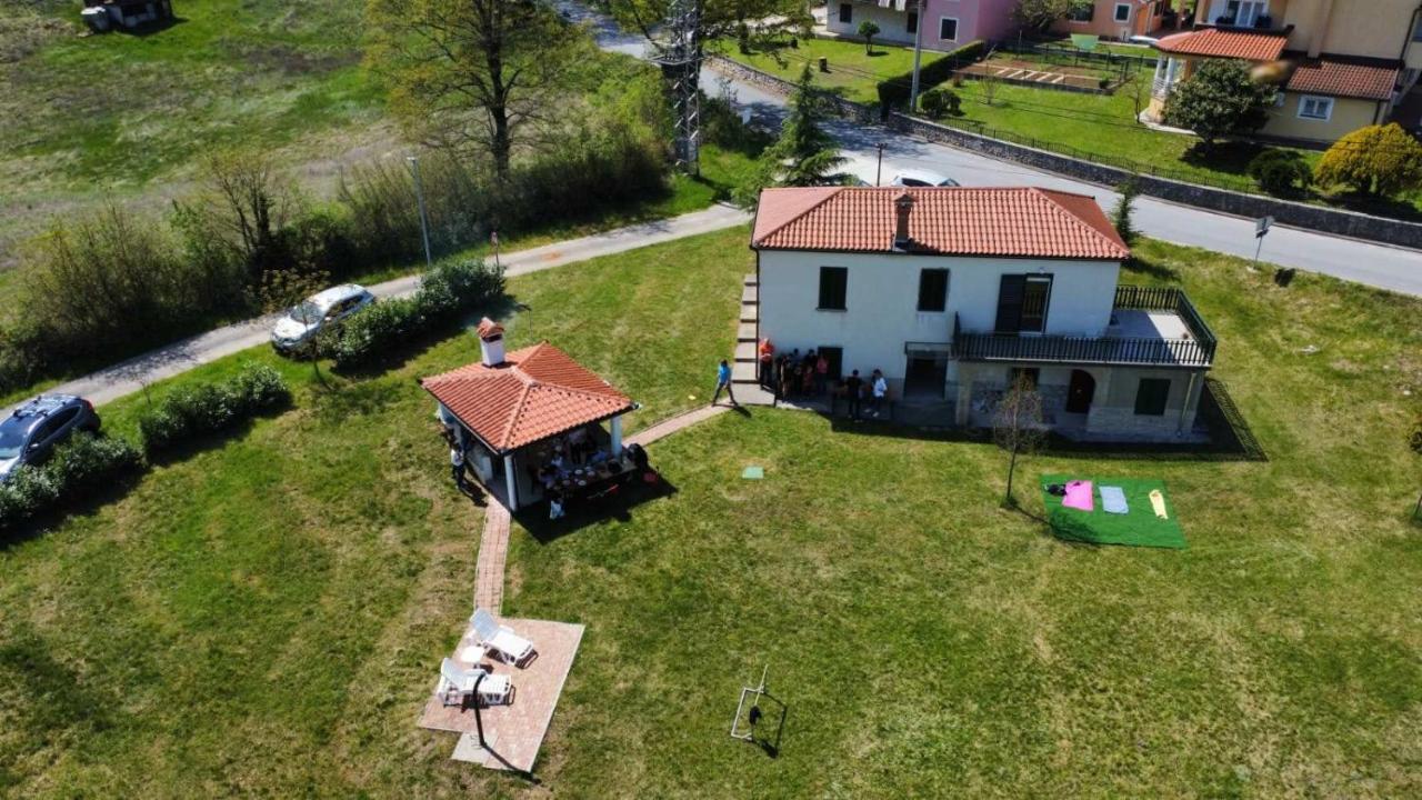 Villa Zwei Zedern Pićan Zewnętrze zdjęcie